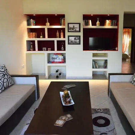 Apartament Thesshouse Pefka Fk